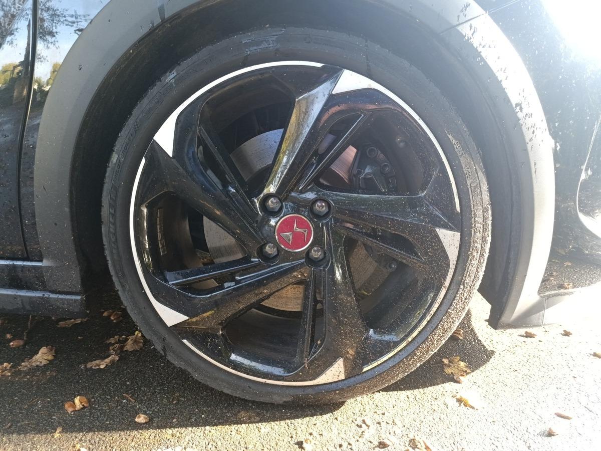 
								DS DS 3 THP 208 CV BVM6 PERFORMANCE complet									