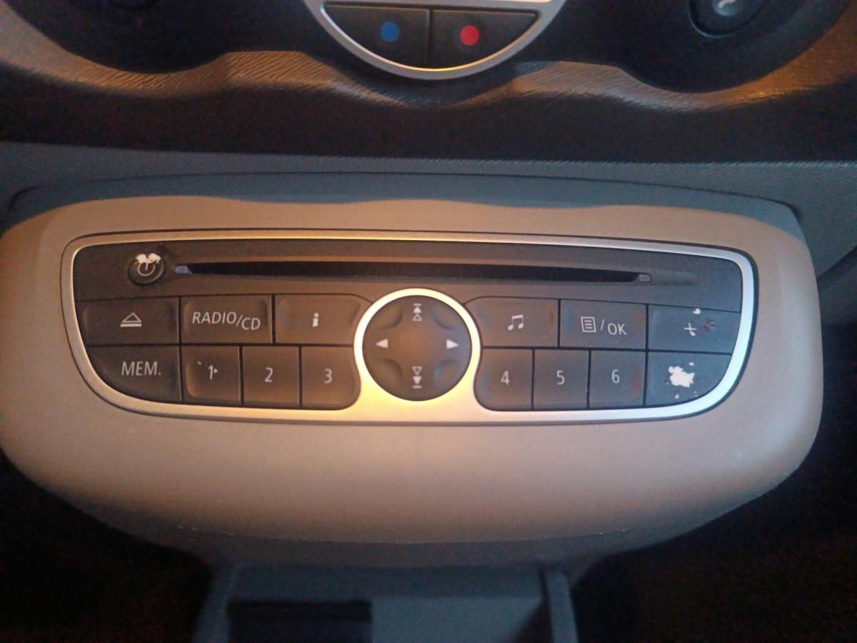 
								RENAULT Twingo 2 1.2 TCE 102 CV 16V INITIALE complet									