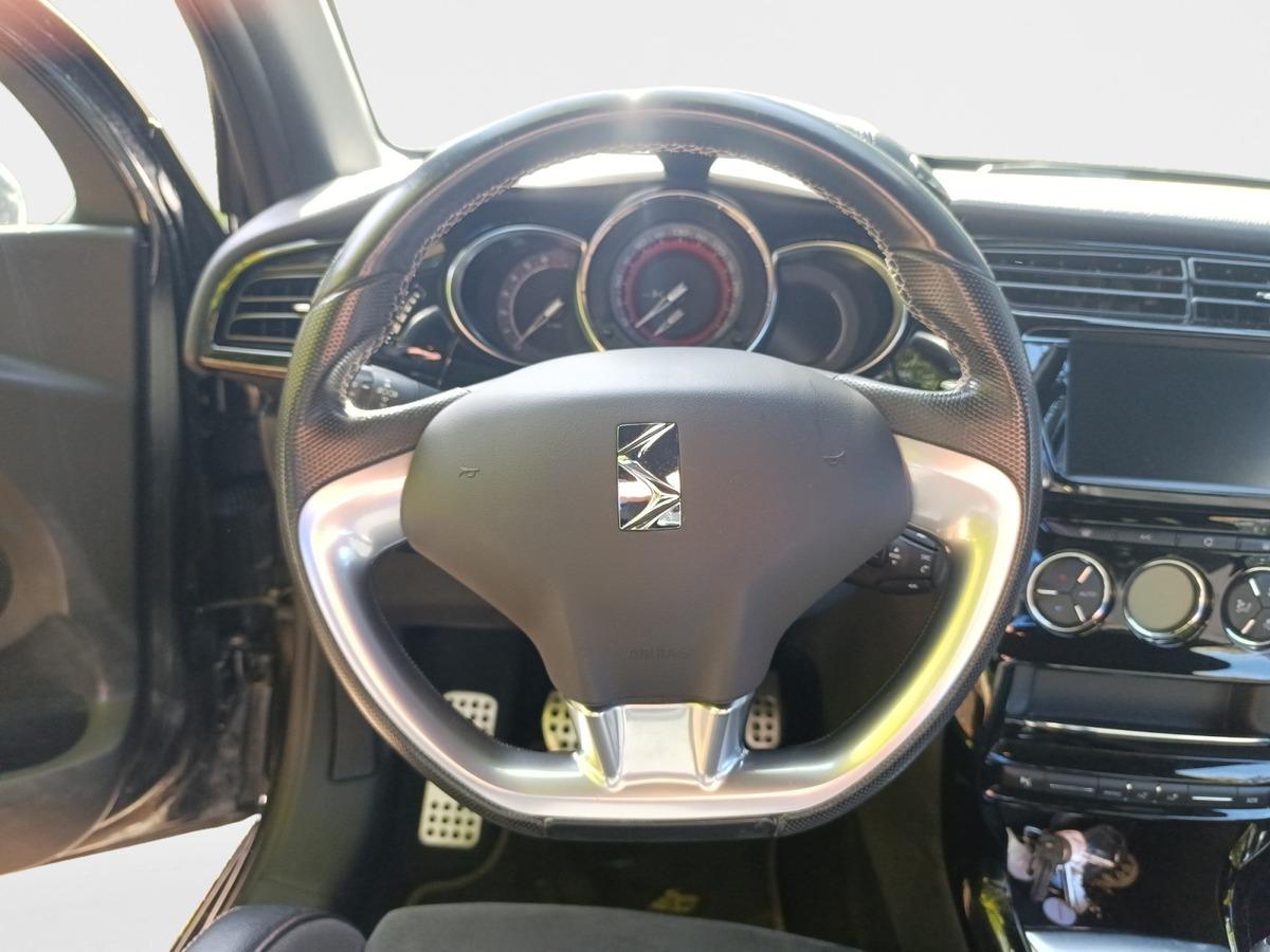 
								DS DS 3 THP 208 CV BVM6 PERFORMANCE complet									