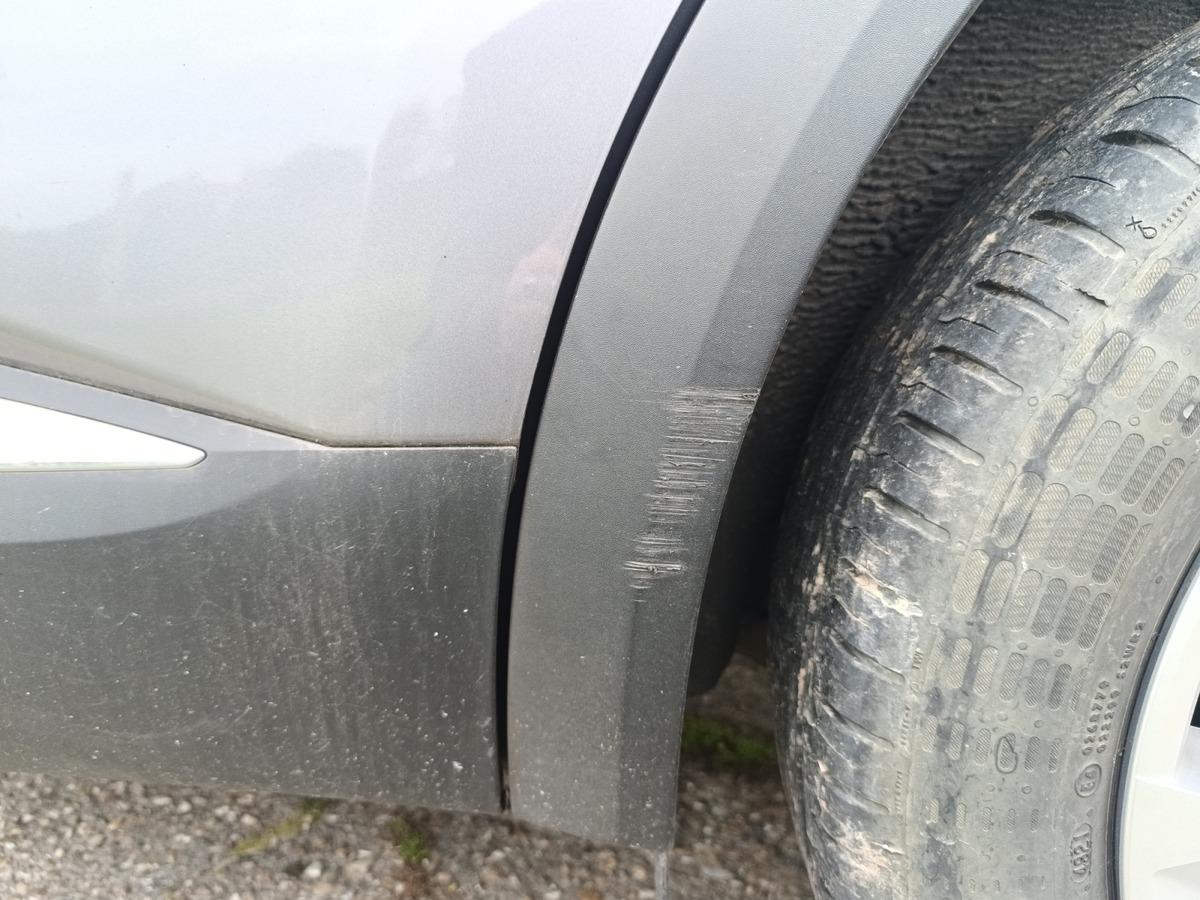 
								RENAULT Captur 1.0 TCE 100 CV GPL BUSINESS complet									