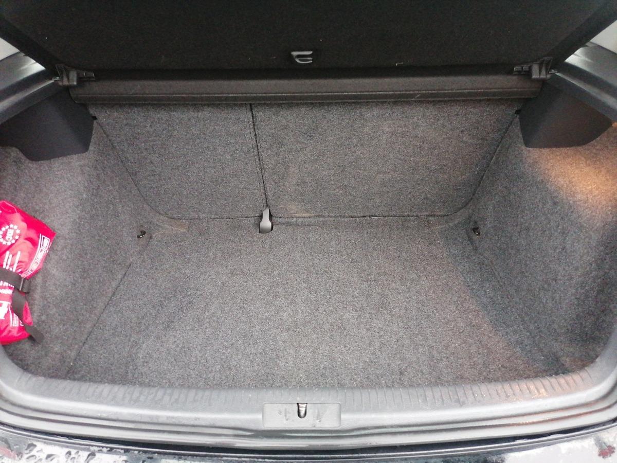 
								Volkswagen Golf VI 1.4 80CV TRENDLINE complet									