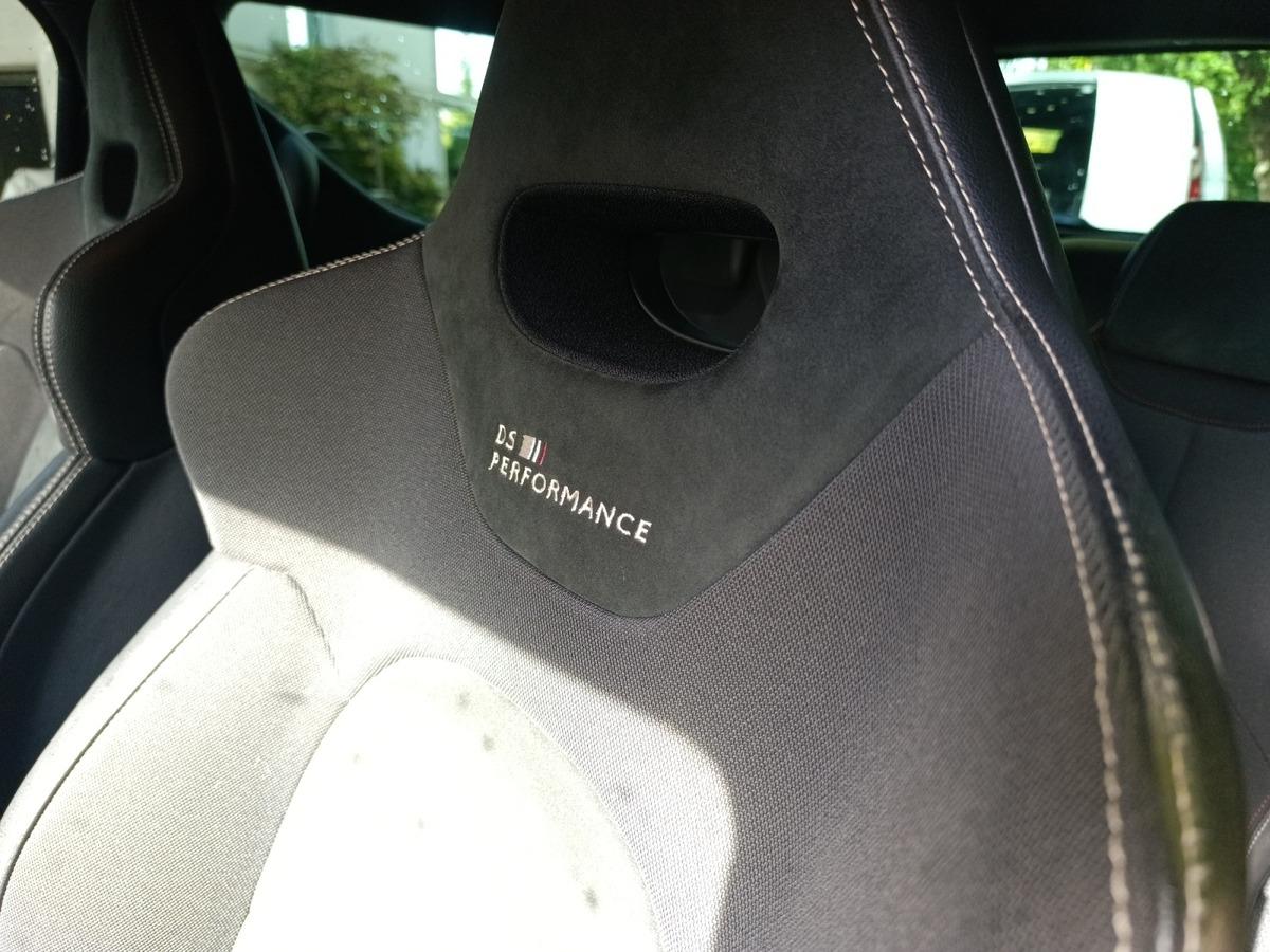 
								DS DS 3 THP 208 CV BVM6 PERFORMANCE complet									