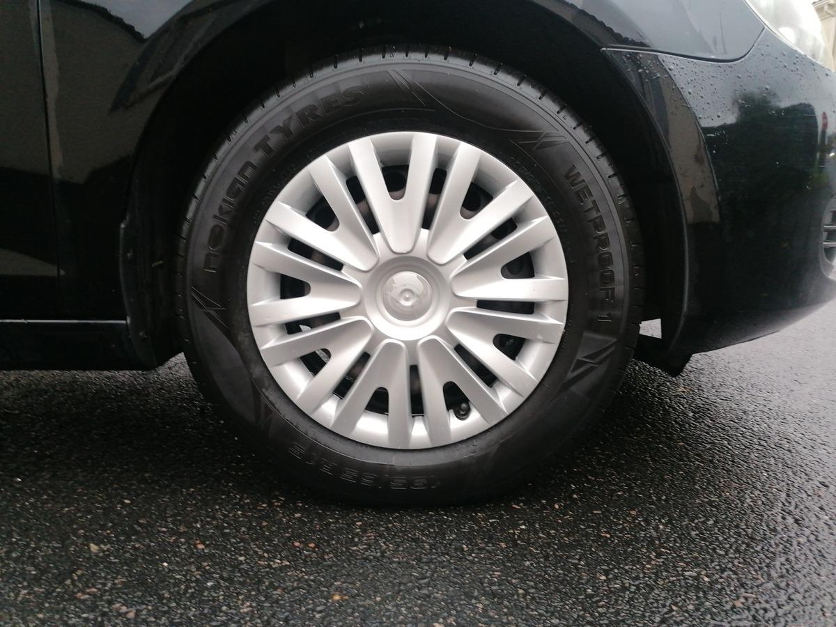 
								Volkswagen Golf VI 1.4 80CV TRENDLINE complet									