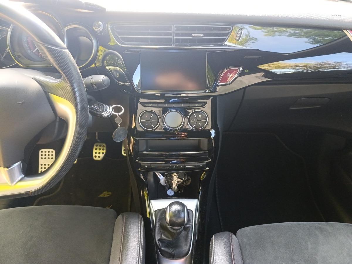 
								DS DS 3 THP 208 CV BVM6 PERFORMANCE complet									