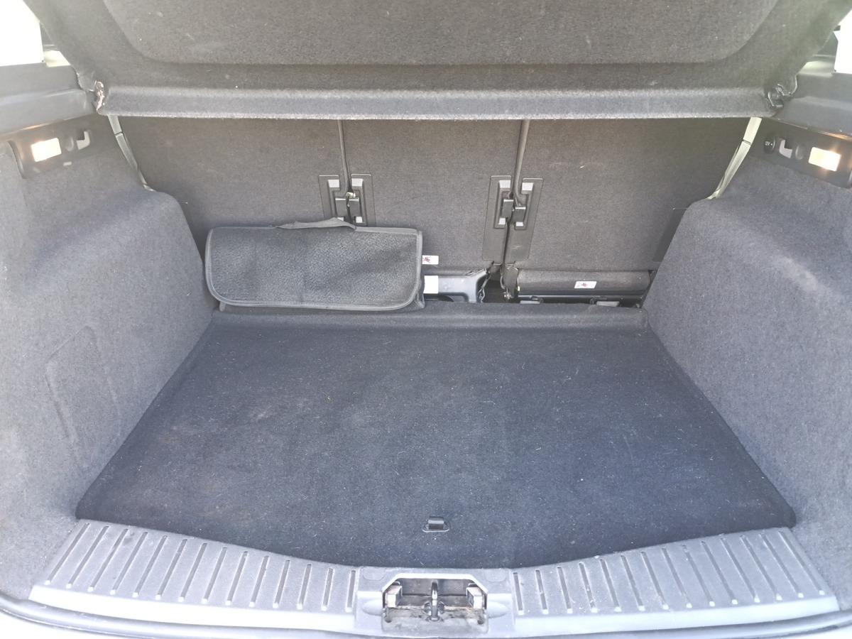 
								Ford C MAX 1.0 EcoBoost 125 S&S Titanium complet									