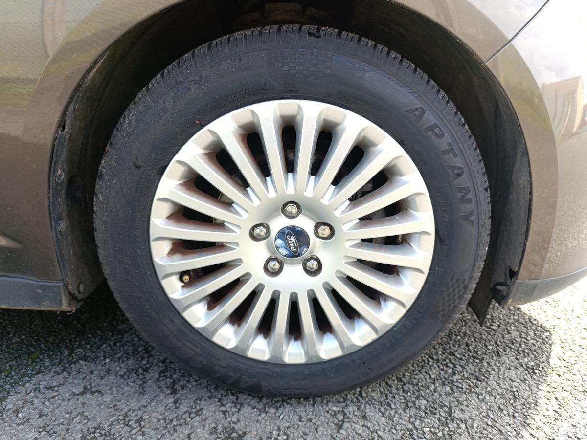 
								Ford C MAX 1.0 EcoBoost 125 S&S Titanium complet									