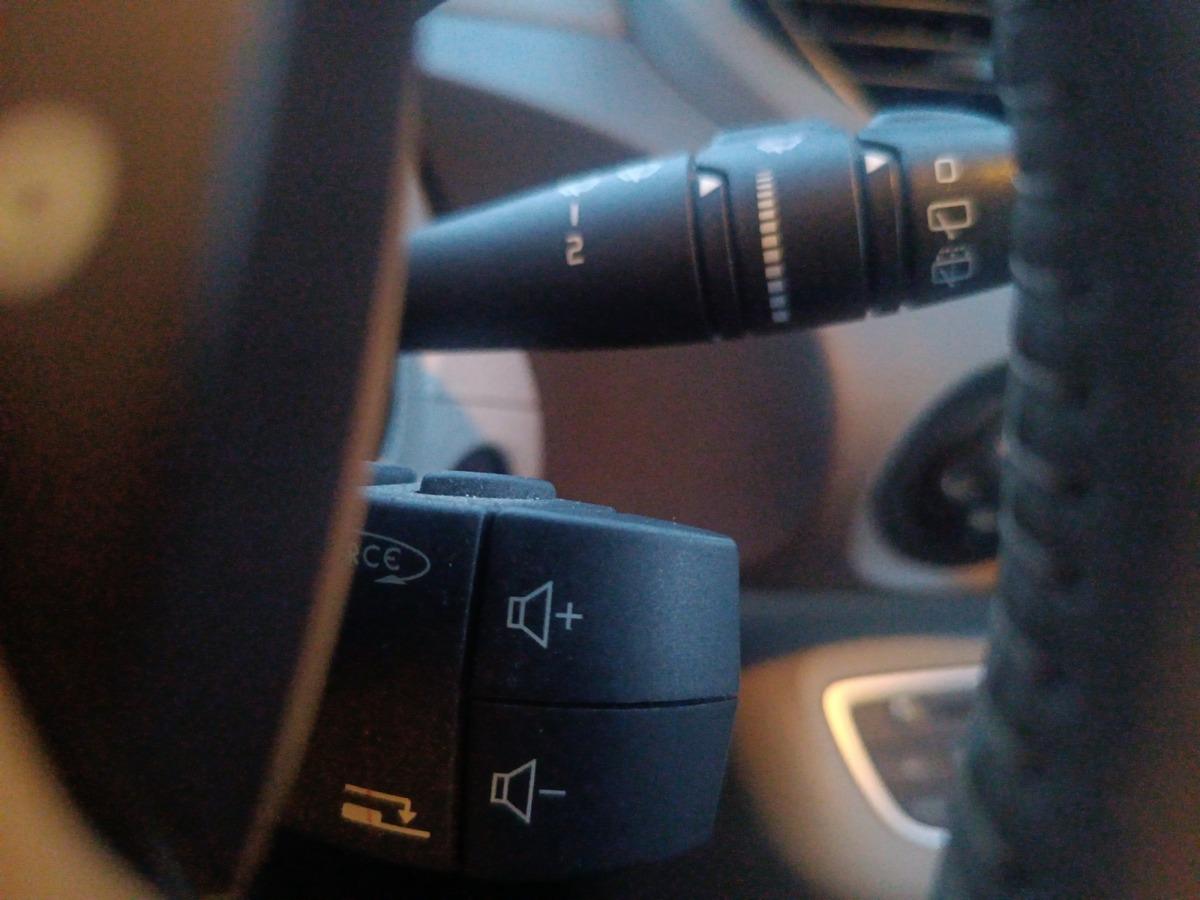 
								RENAULT Twingo 2 1.2 TCE 102 CV 16V INITIALE complet									