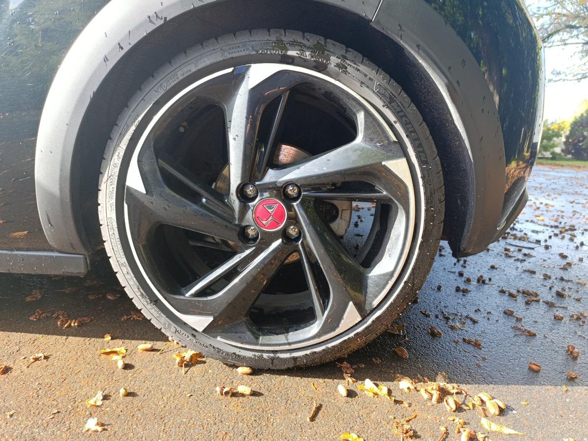 
								DS DS 3 THP 208 CV BVM6 PERFORMANCE complet									