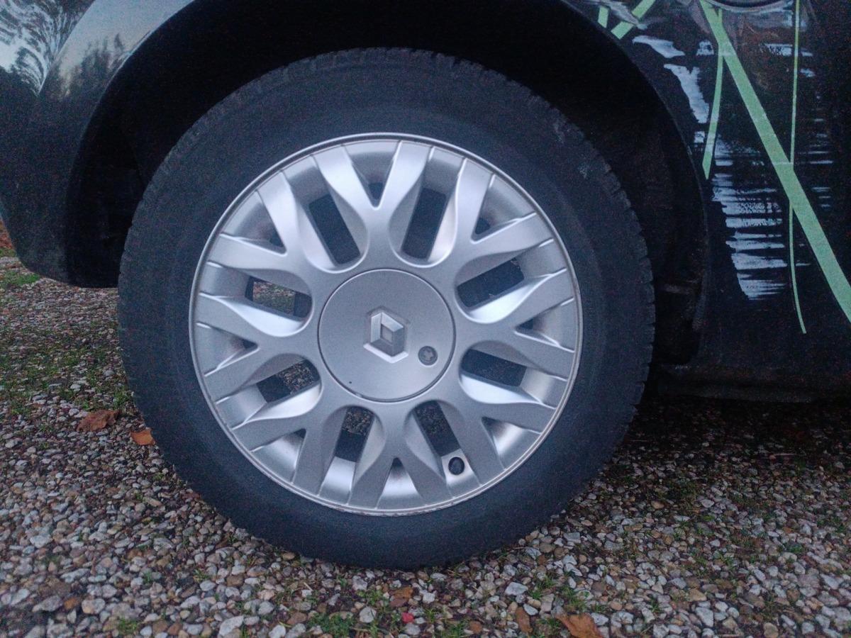 
								RENAULT Twingo 2 1.2 TCE 102 CV 16V INITIALE complet									