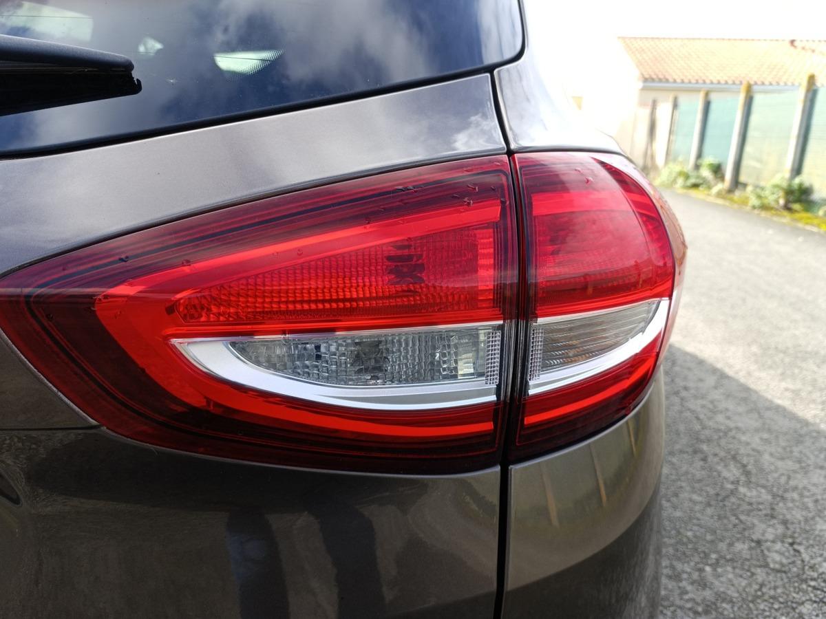 
								Ford C MAX 1.0 EcoBoost 125 S&S Titanium complet									