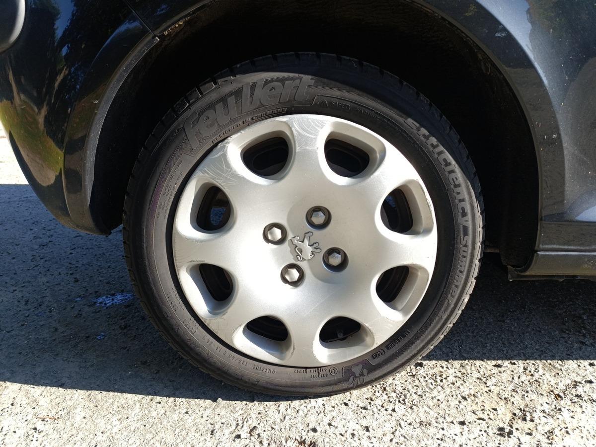 
								Peugeot 1007 1.4 90 CV DOLCE BVM5 ESSENCE complet									