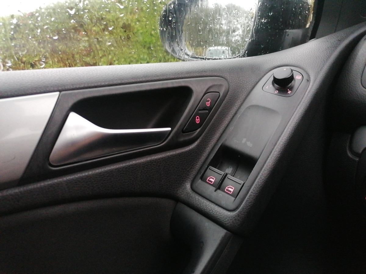 
								Volkswagen Golf VI 1.4 80CV TRENDLINE complet									