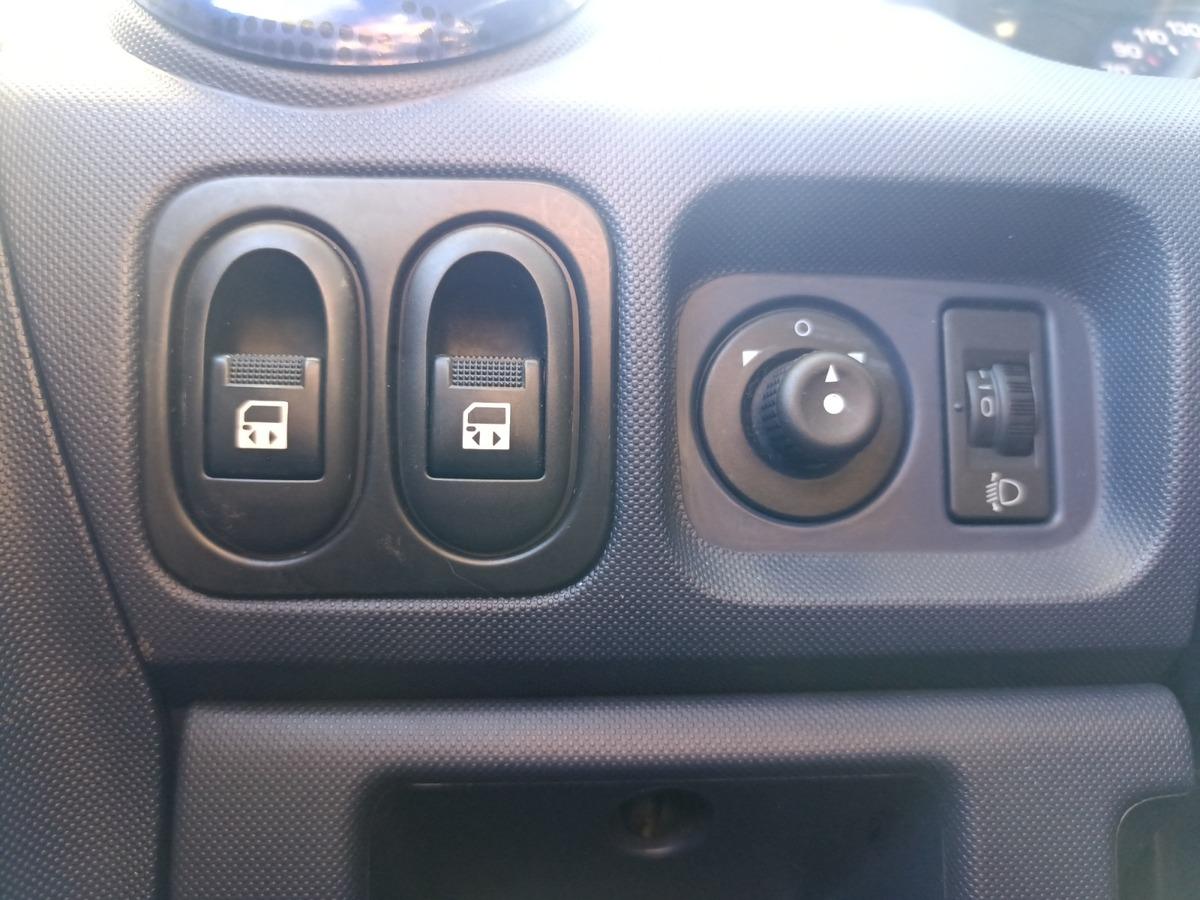 
								Peugeot 1007 1.4 90 CV DOLCE BVM5 ESSENCE complet									