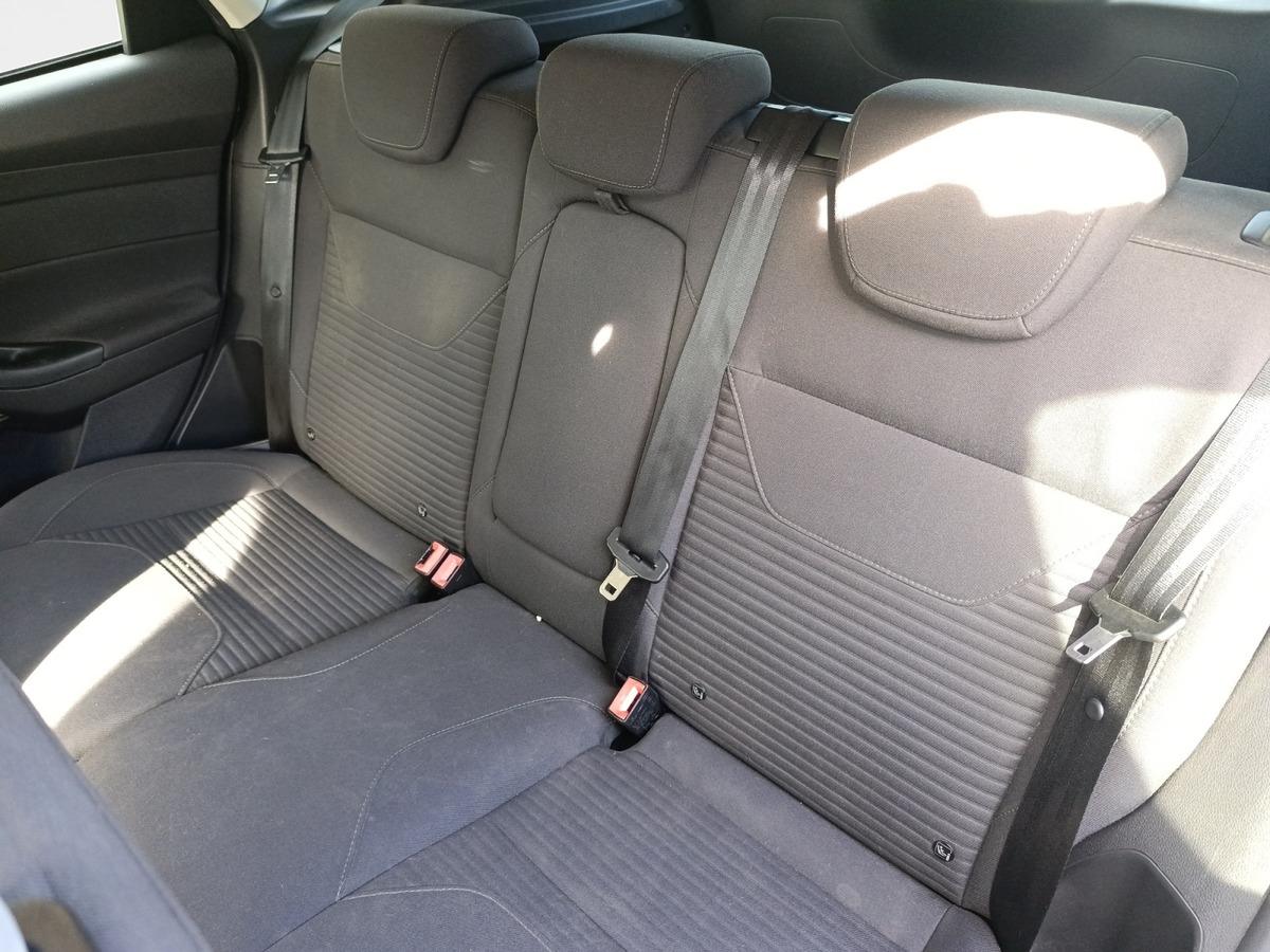 
								Ford Focus 1.0 EcoBoost 125 S&S Titanium complet									