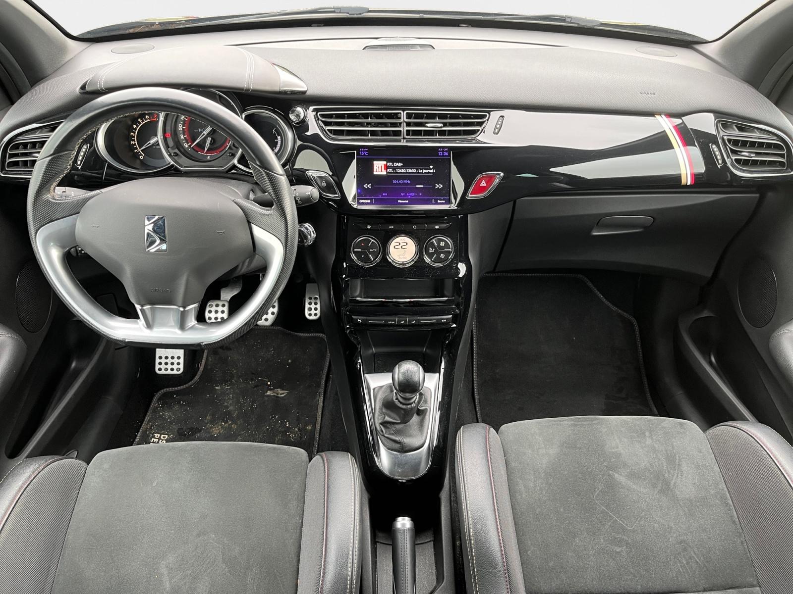 
								CITROEN DS3 1.6 THP 208 CV BVM6 PERFORMANCE complet									