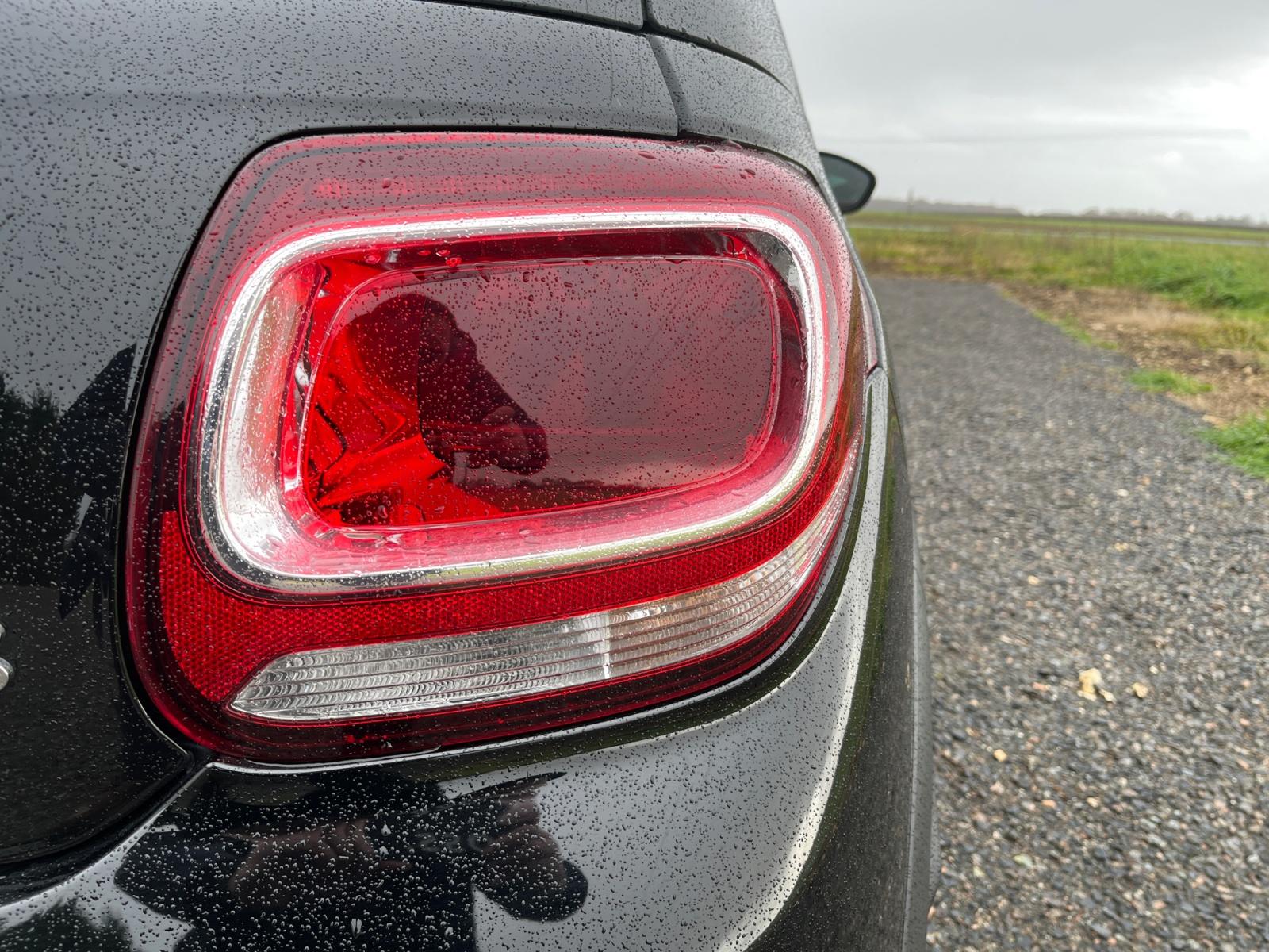 
								CITROEN DS3 1.6 THP 208 CV BVM6 PERFORMANCE complet									