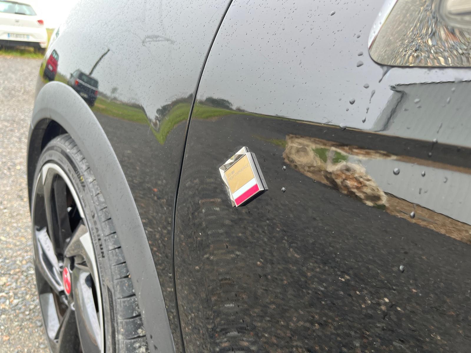 
								CITROEN DS3 1.6 THP 208 CV BVM6 PERFORMANCE complet									