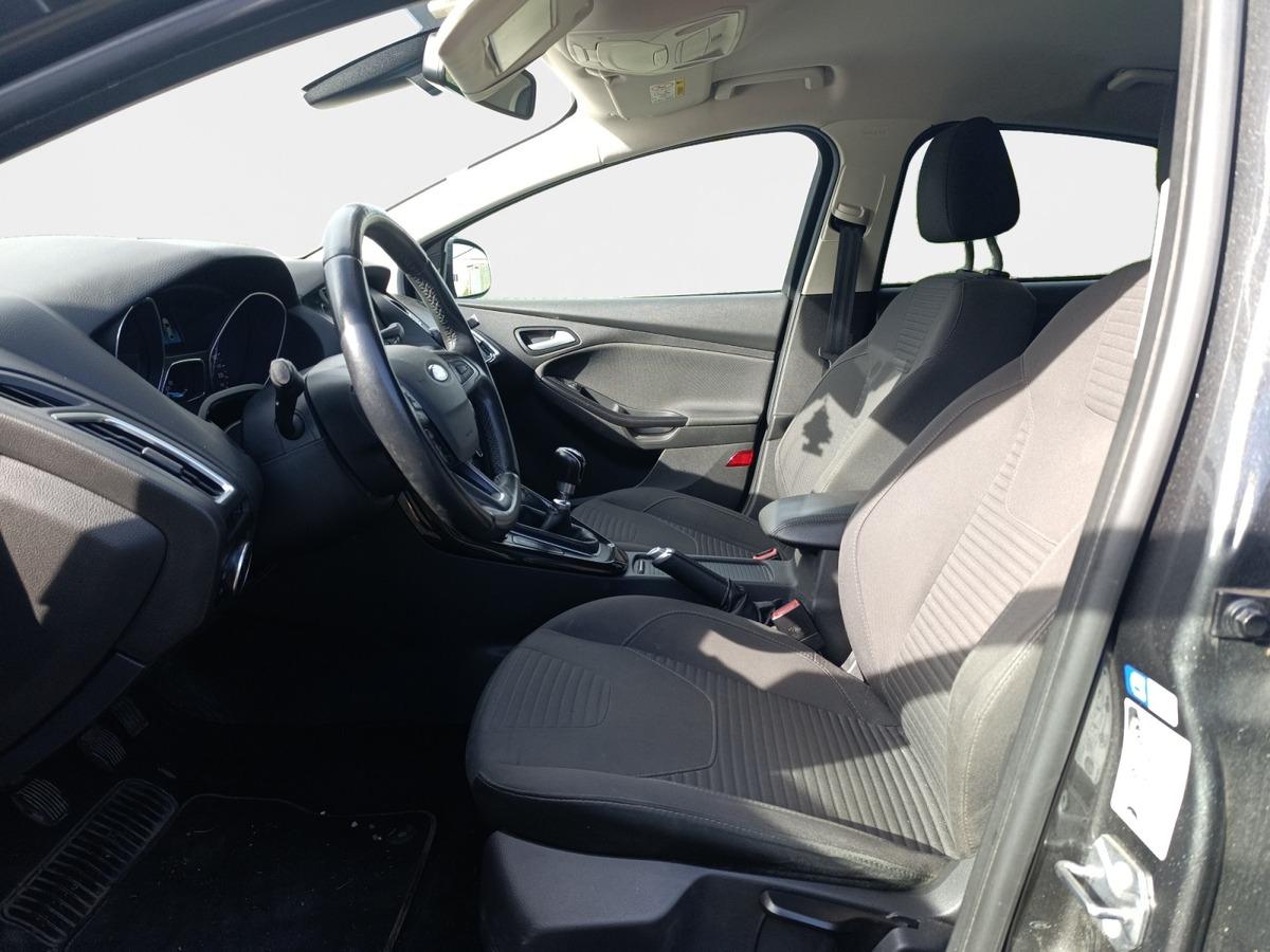 
								Ford Focus 1.0 EcoBoost 125 S&S Titanium complet									