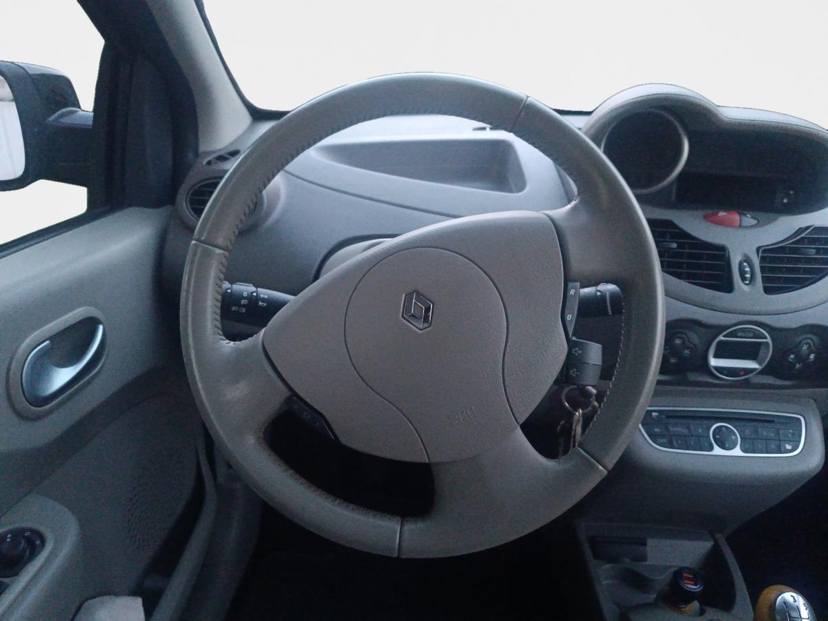 
								RENAULT Twingo 2 1.2 TCE 102 CV 16V INITIALE complet									
