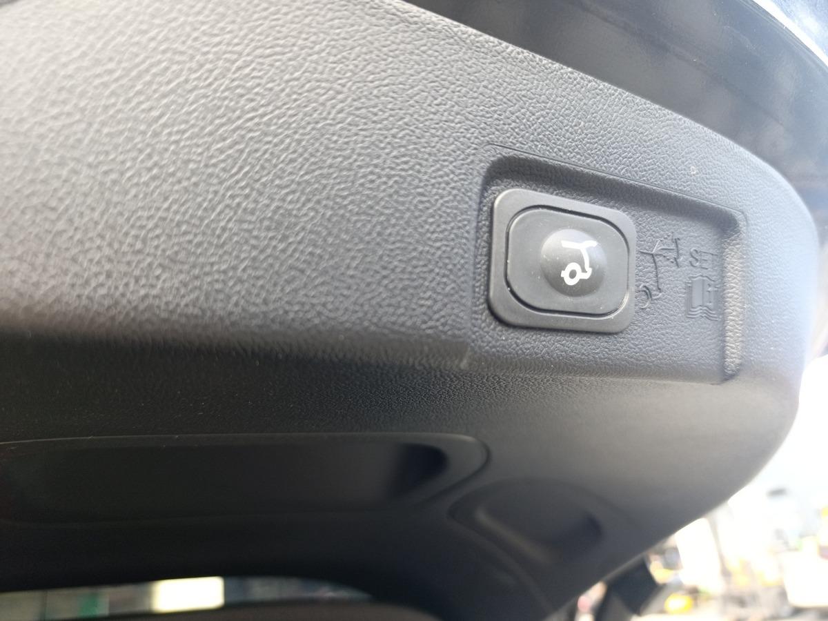 
								Ford Puma 1.0 FLEXIFUEL 125 CV MHEV TITANIUM BUSINESS complet									