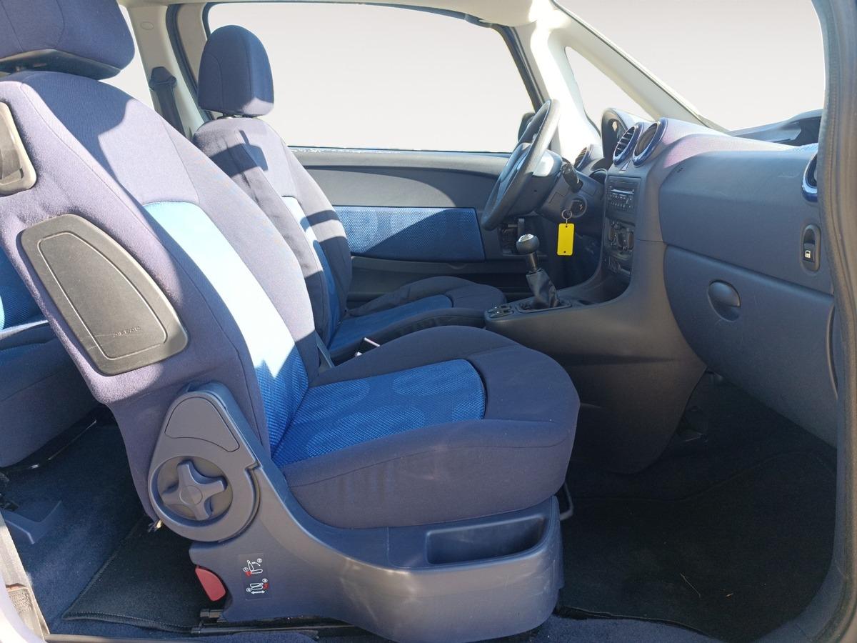 
								Peugeot 1007 1.4 90 CV DOLCE BVM5 ESSENCE complet									