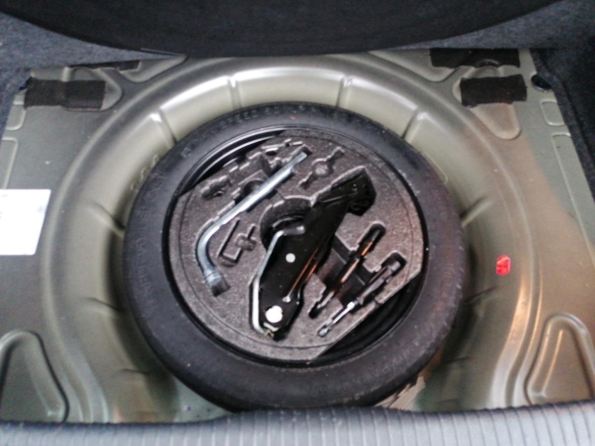 
								Volkswagen Golf VI 1.4 80CV TRENDLINE complet									