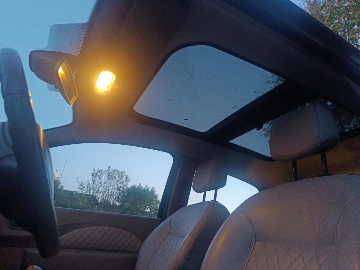 
								RENAULT Twingo 2 1.2 TCE 102 CV 16V INITIALE complet									