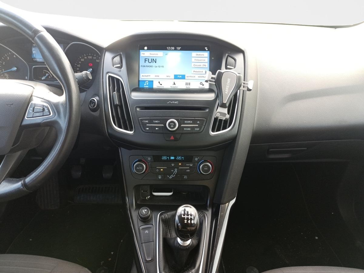 
								Ford Focus 1.0 EcoBoost 125 S&S Titanium complet									