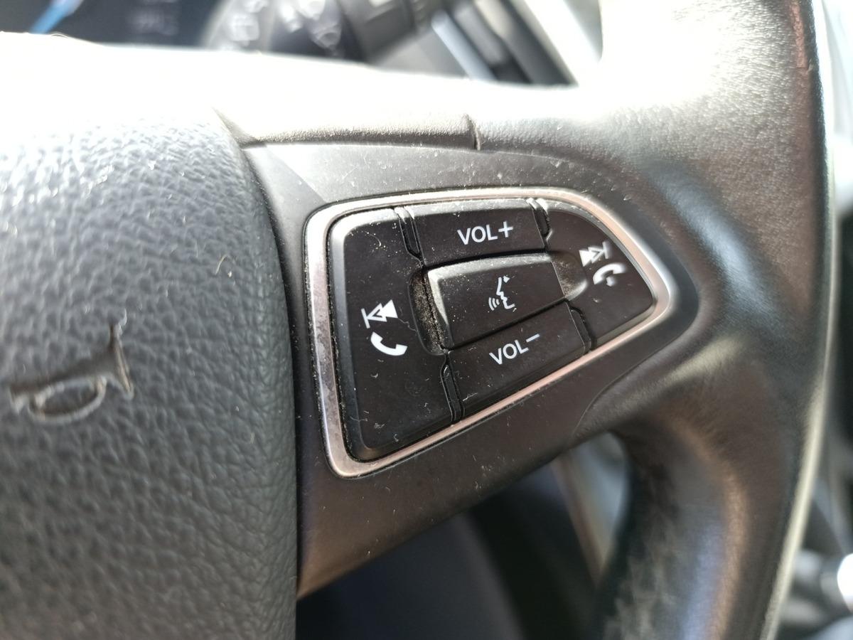 
								Ford C MAX 1.0 EcoBoost 125 S&S Titanium complet									