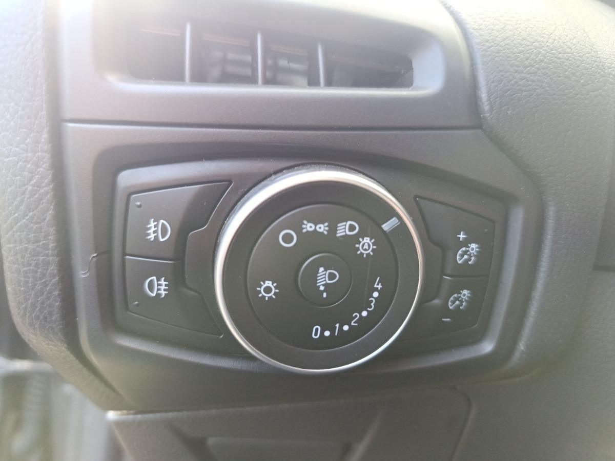 
								Ford Focus 1.0 EcoBoost 125 S&S Titanium complet									