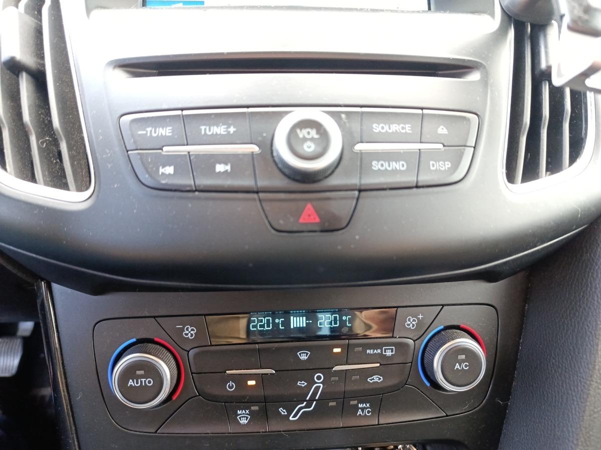 
								Ford Focus 1.0 EcoBoost 125 S&S Titanium complet									