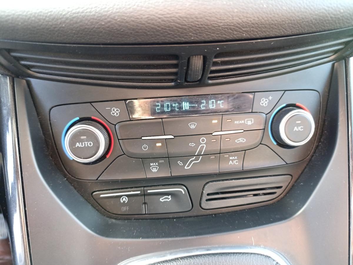 
								Ford C MAX 1.0 EcoBoost 125 S&S Titanium complet									