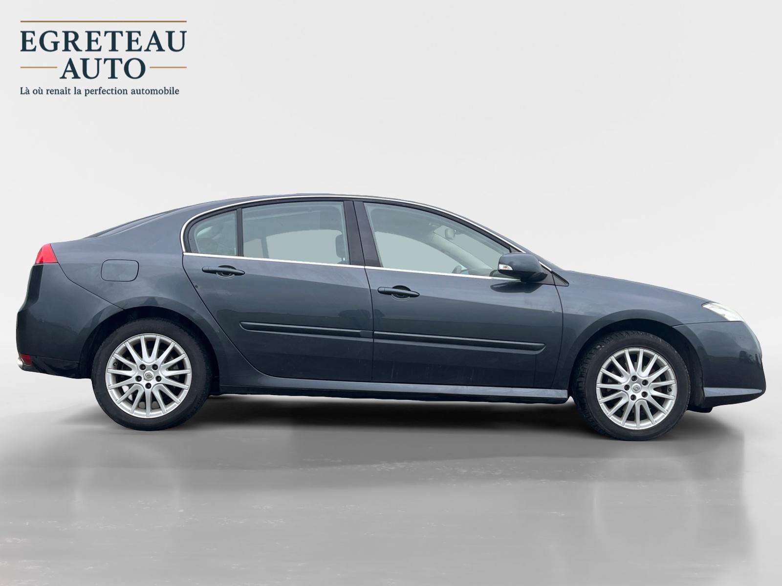 
								RENAULT LAGUNA III 2.0 dCi 130 Privilège complet									
