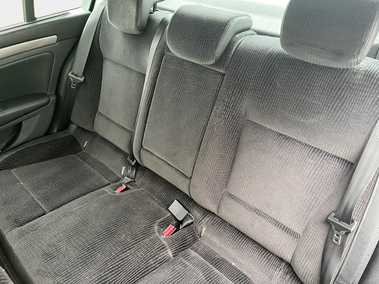 
								RENAULT LAGUNA III 2.0 dCi 130 Privilège complet									