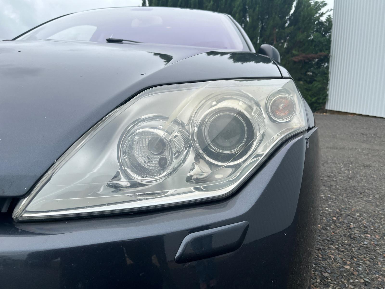 
								RENAULT LAGUNA III 2.0 dCi 130 Privilège complet									