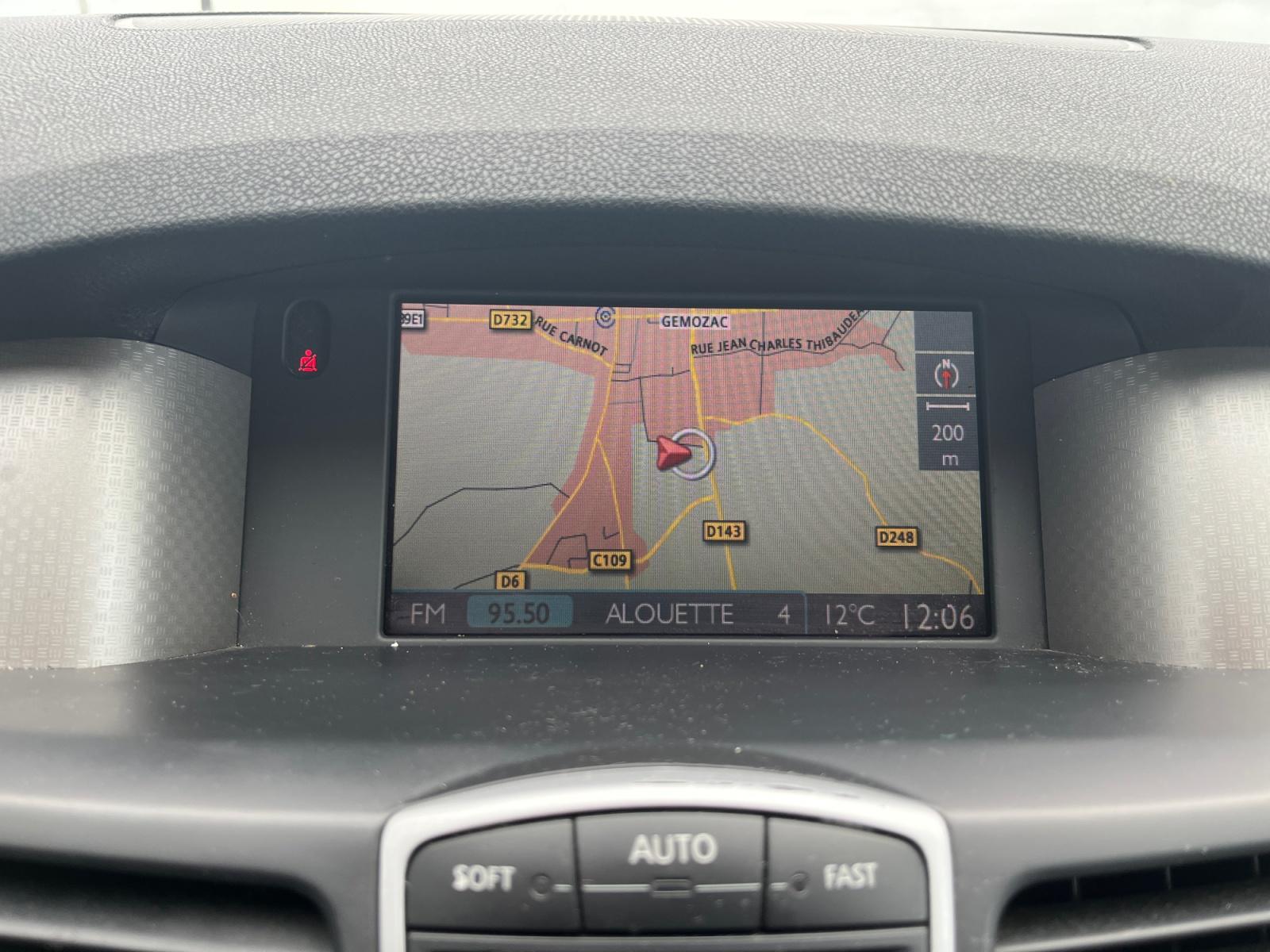 
								RENAULT LAGUNA III 2.0 dCi 130 Privilège complet									