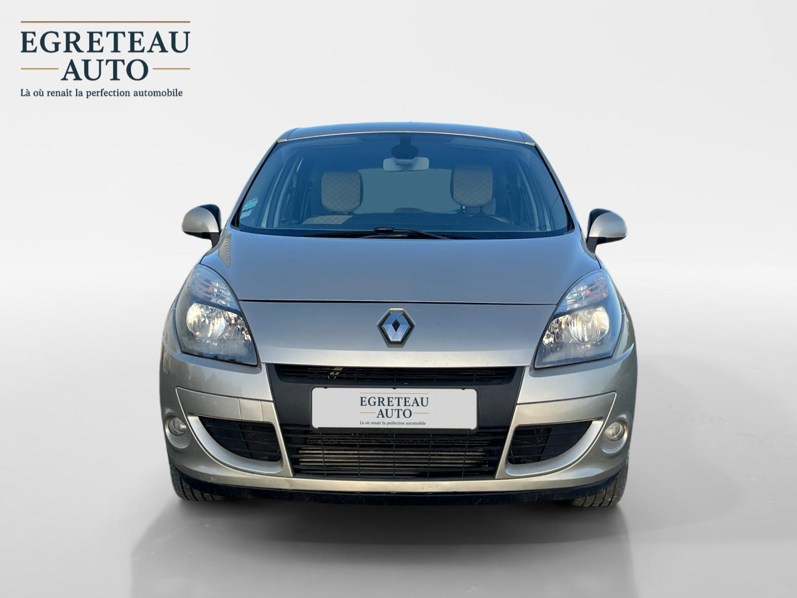
								Renault Scénic III dCi 130 Expression 5 pl complet									