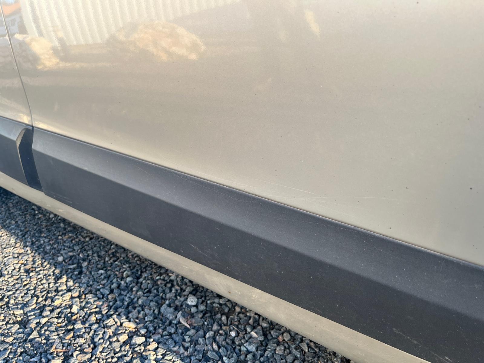 
								Renault Scénic III dCi 130 Expression 5 pl complet									