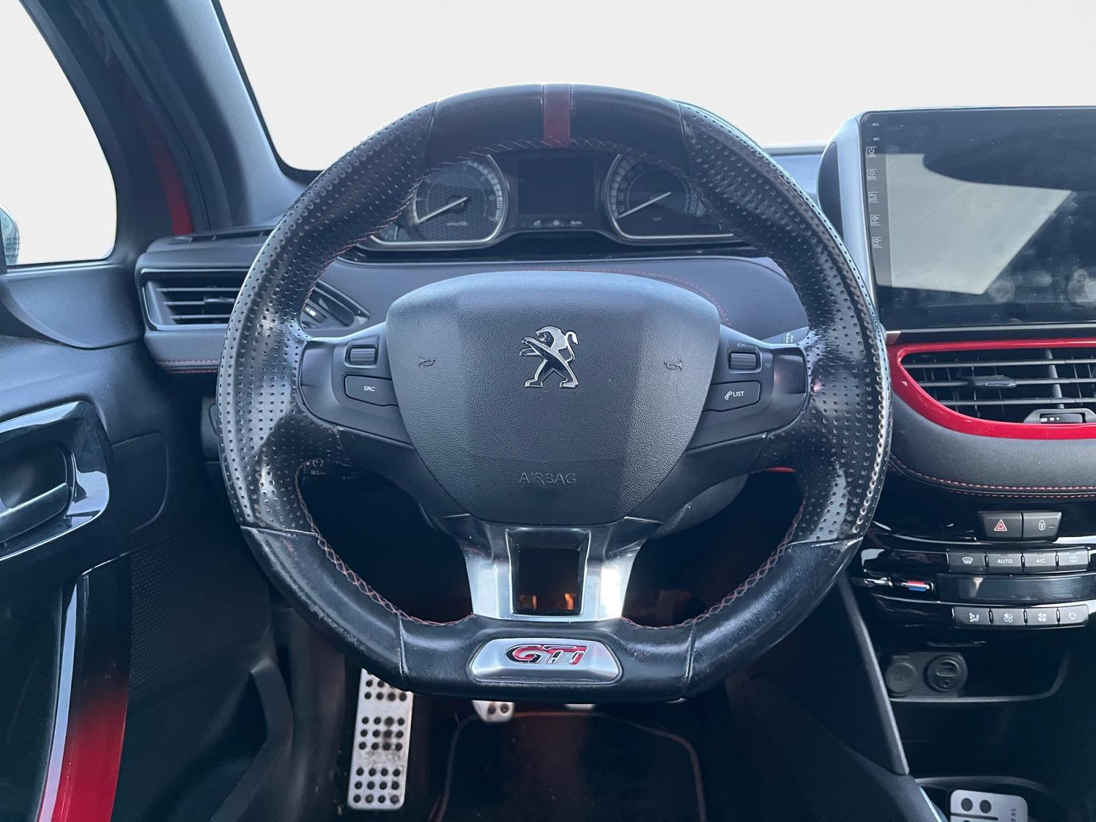 
								PEUGEOT 208 GTI 1.6 THP 200 CV complet									