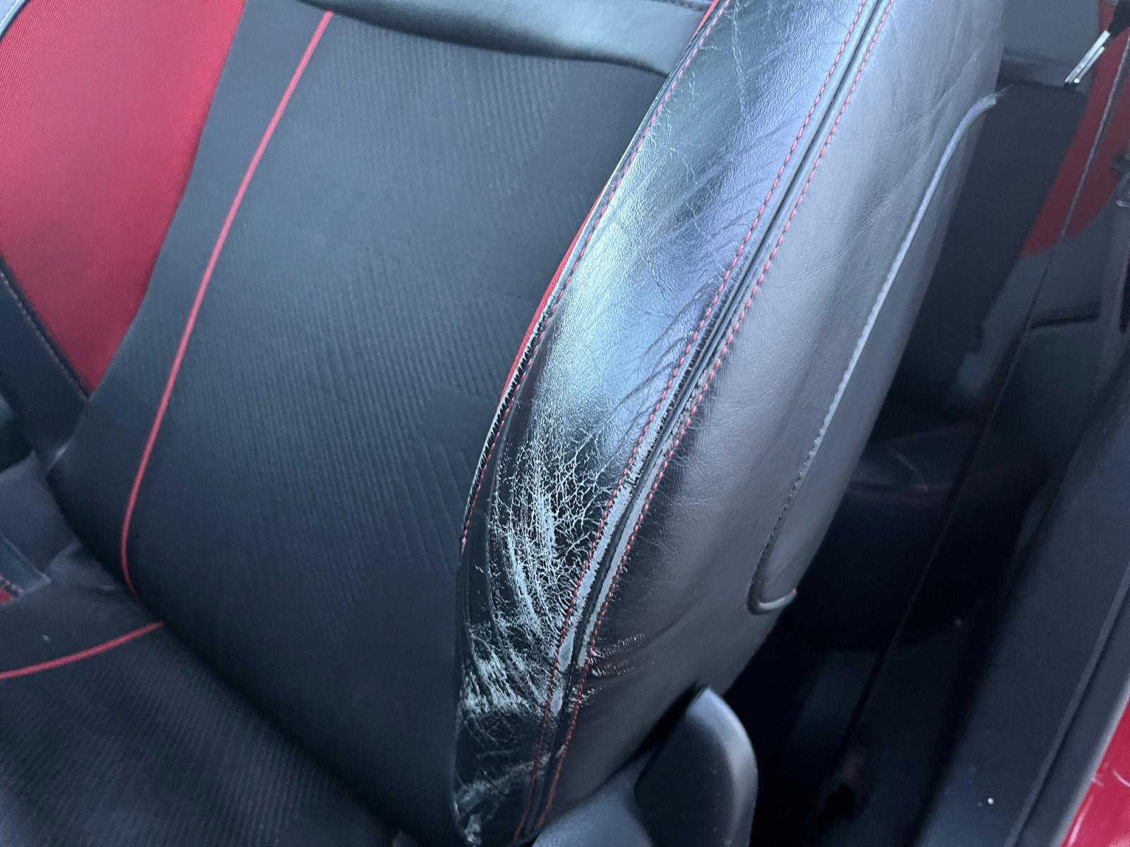 
								PEUGEOT 208 GTI 1.6 THP 200 CV complet									