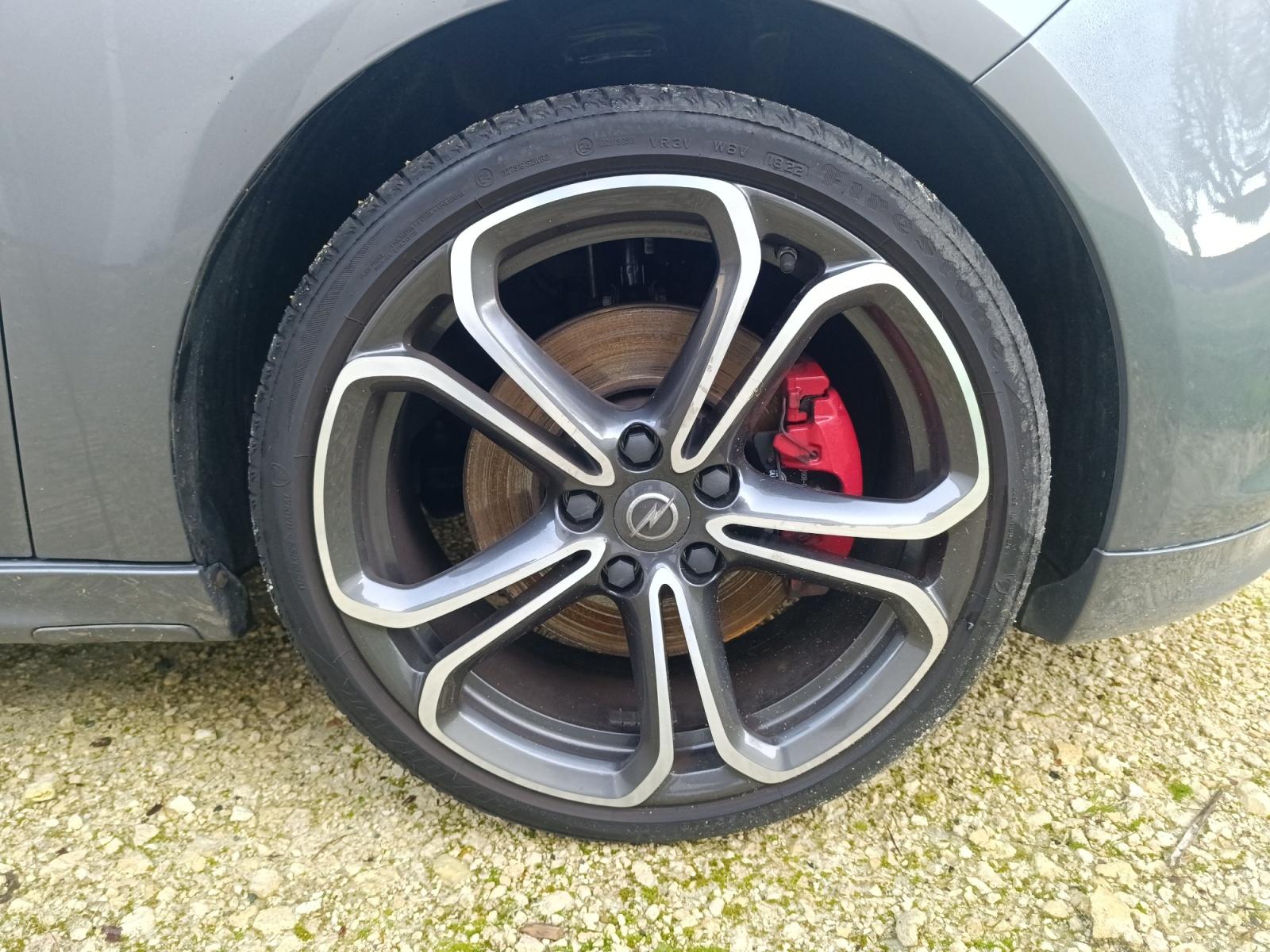 
								OPEL ADAM S 1.4 Turbo 150 cv BVM6 complet									