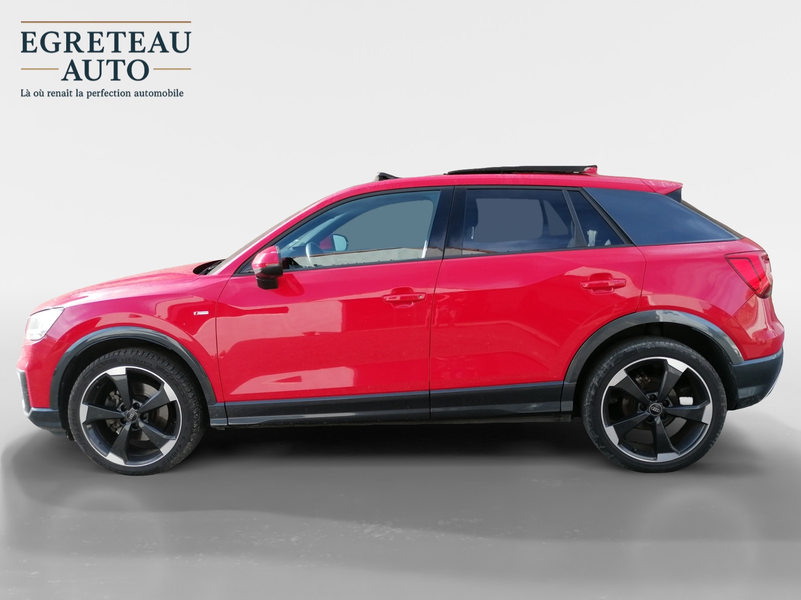 
								AUDI Q2 1.4 TFSI COD 150CH S tronic 7 S Line complet									