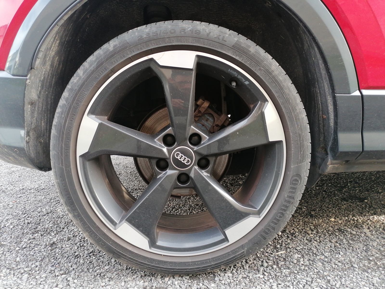 
								AUDI Q2 1.4 TFSI COD 150CH S tronic 7 S Line complet									