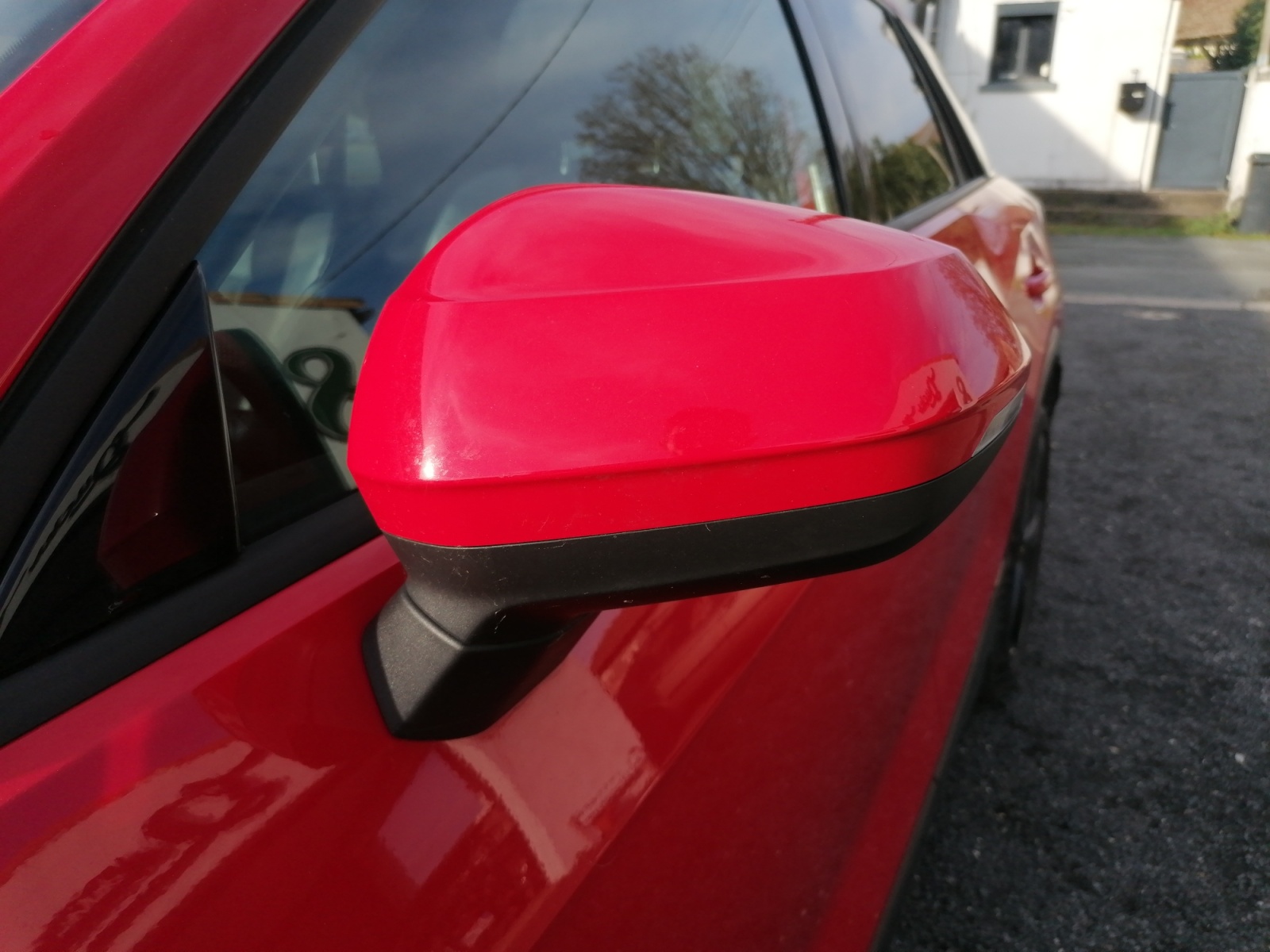 
								AUDI Q2 1.4 TFSI COD 150CH S tronic 7 S Line complet									