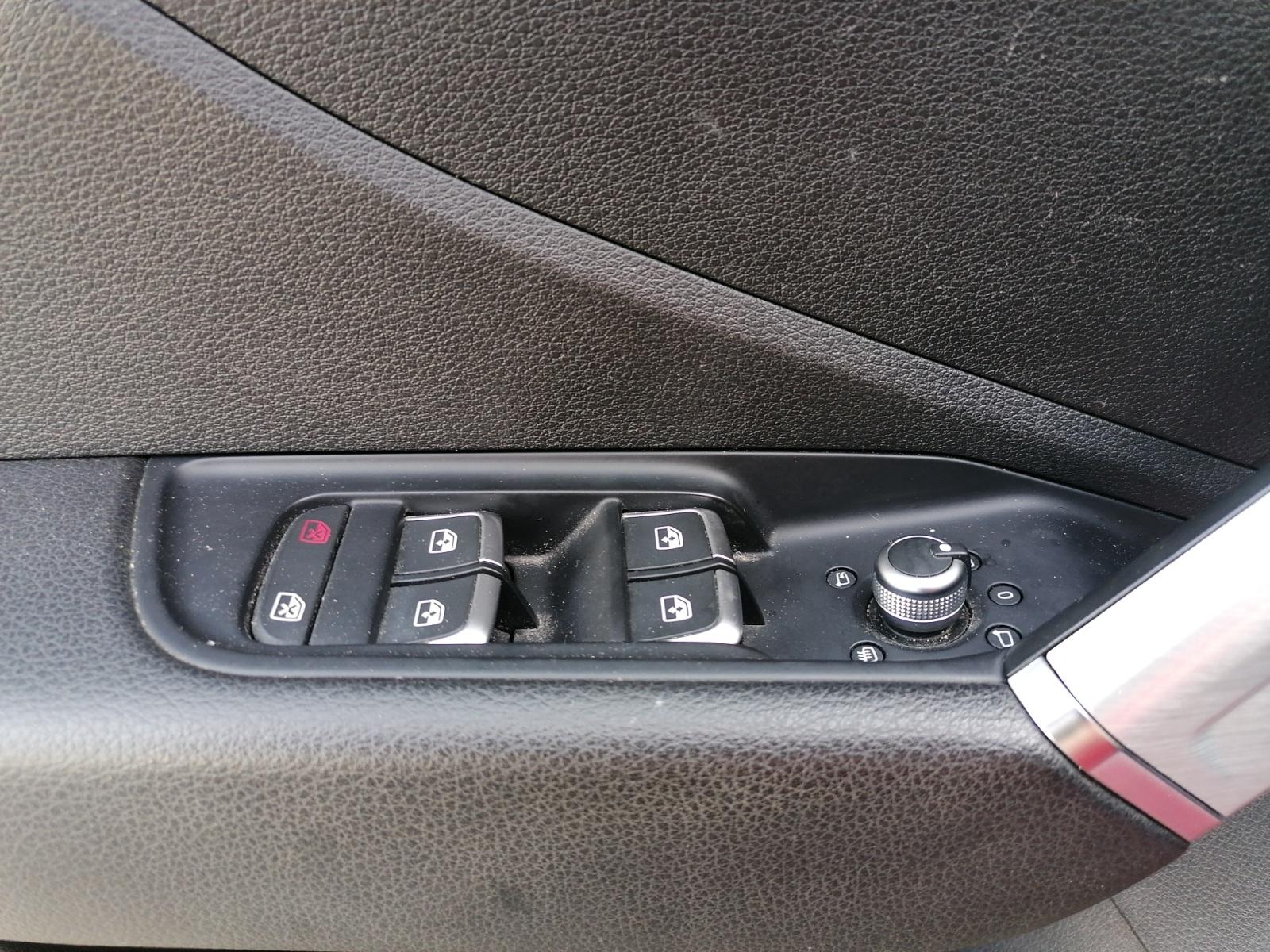 
								AUDI Q2 1.4 TFSI COD 150CH S tronic 7 S Line complet									