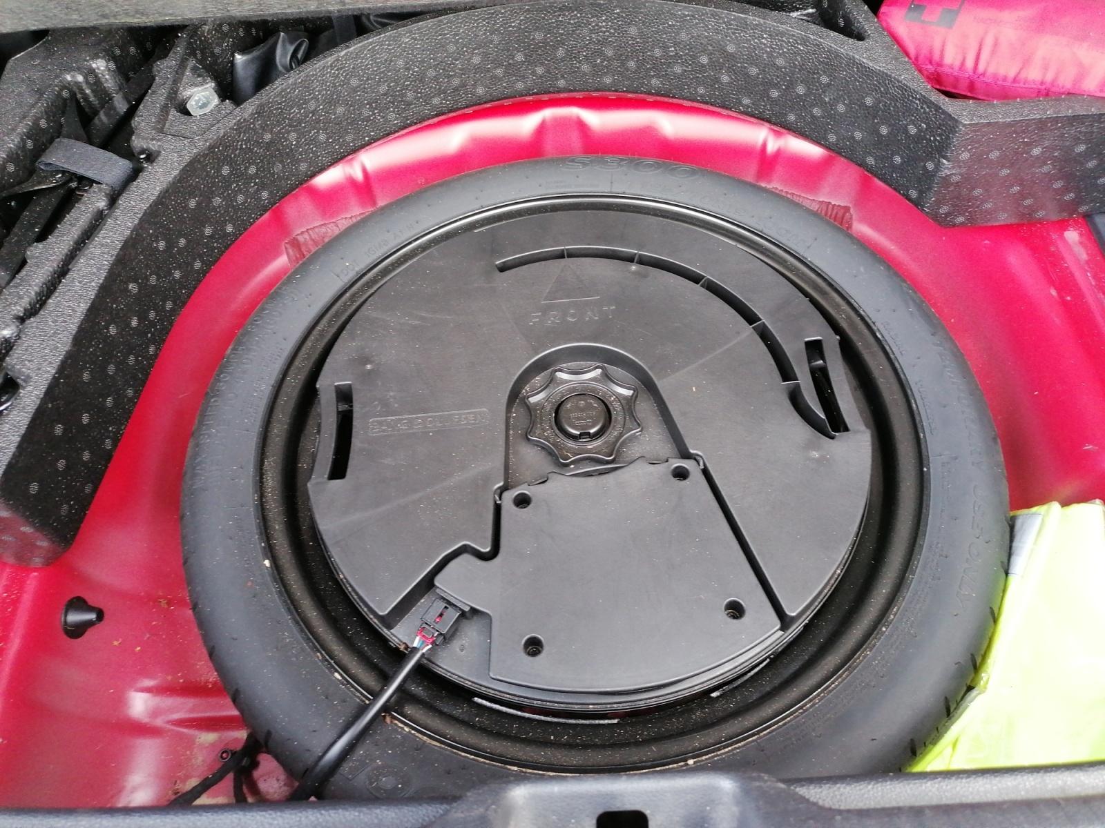 
								AUDI Q2 1.4 TFSI COD 150CH S tronic 7 S Line complet									