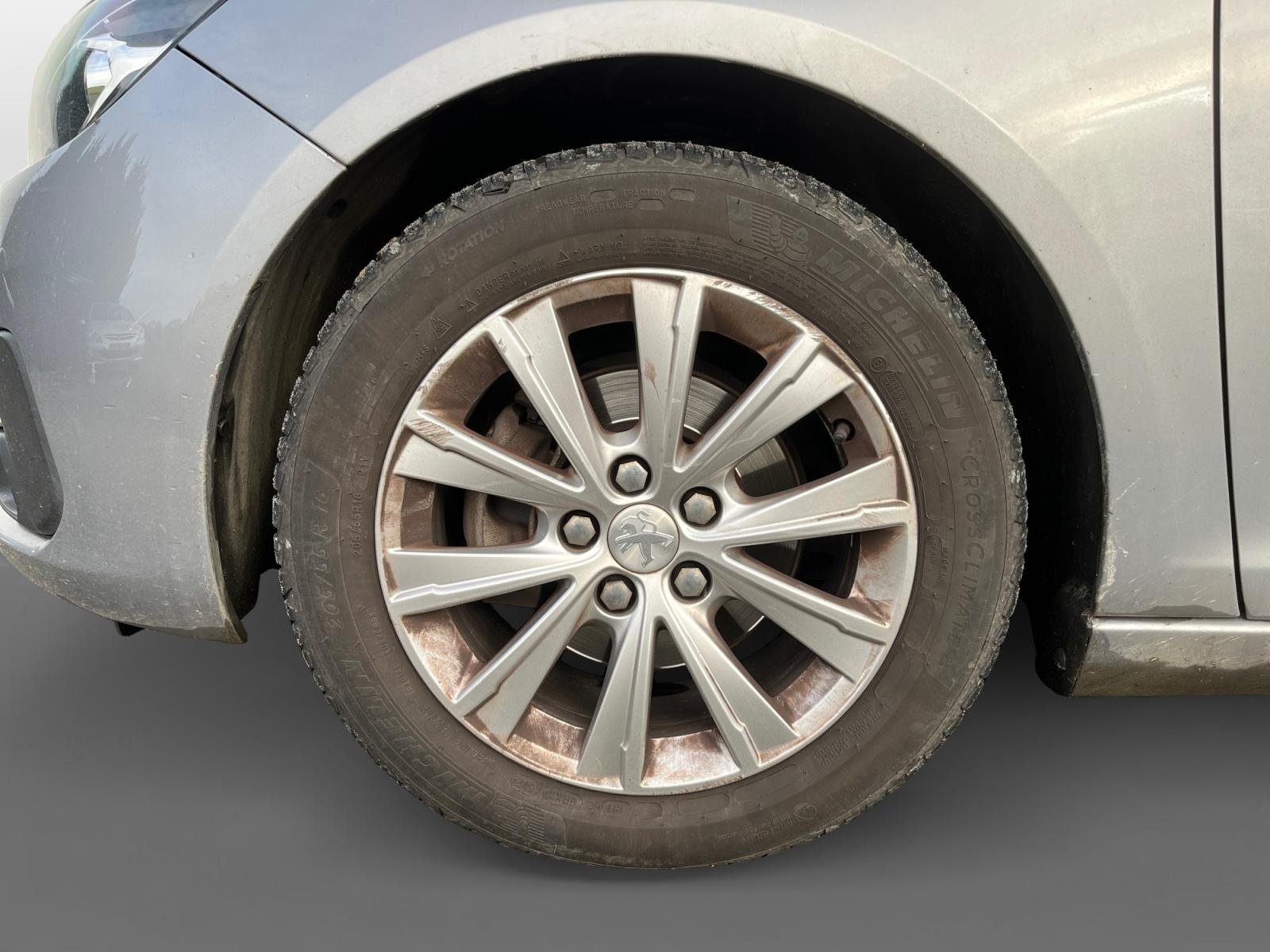 
								Peugeot 308 1.5 blue hdi 130 cv style bvm6 complet									