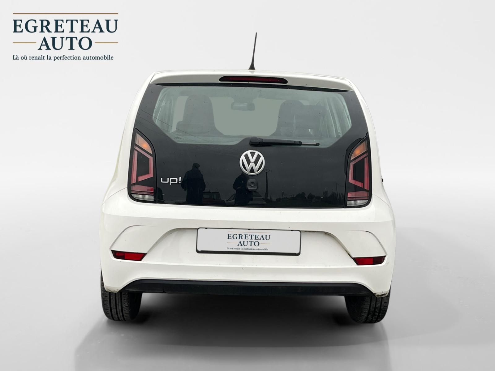 
								VOLKSWAGEN UP 1.0 60 BlueMotion Technology BVM5 Up! Connect complet									