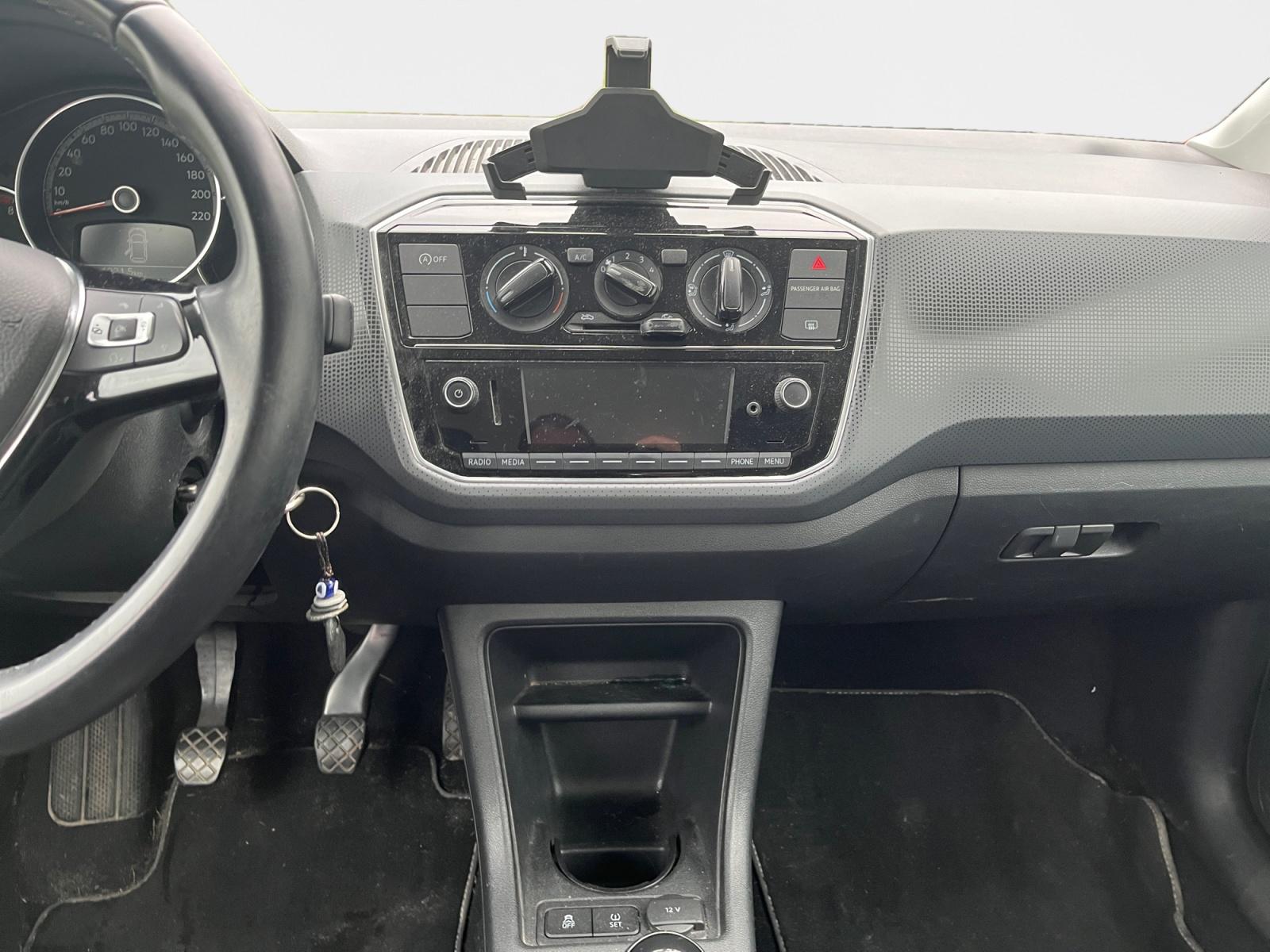 
								VOLKSWAGEN UP 1.0 60 BlueMotion Technology BVM5 Up! Connect complet									