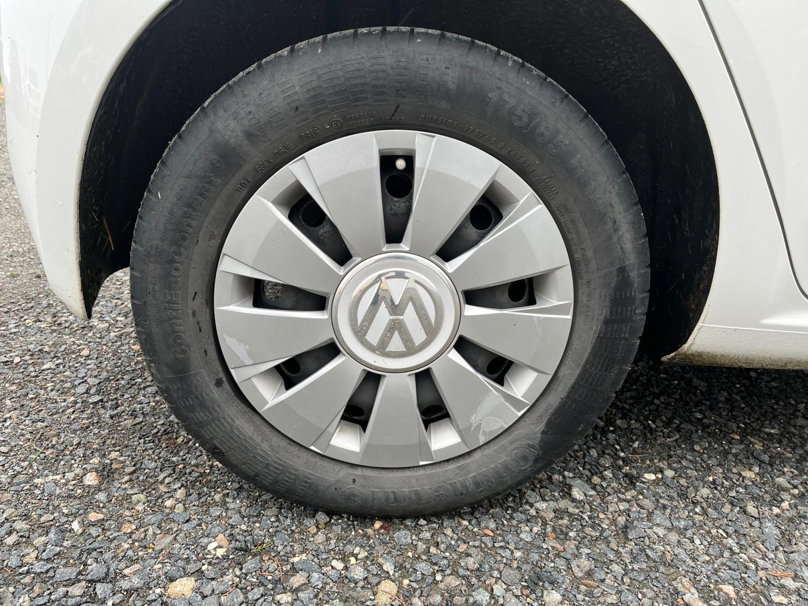 
								VOLKSWAGEN UP 1.0 60 BlueMotion Technology BVM5 Up! Connect complet									